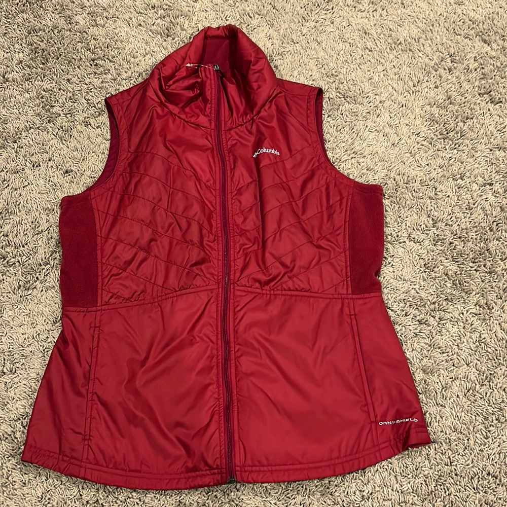 NWOT Columbia omni-shield vest